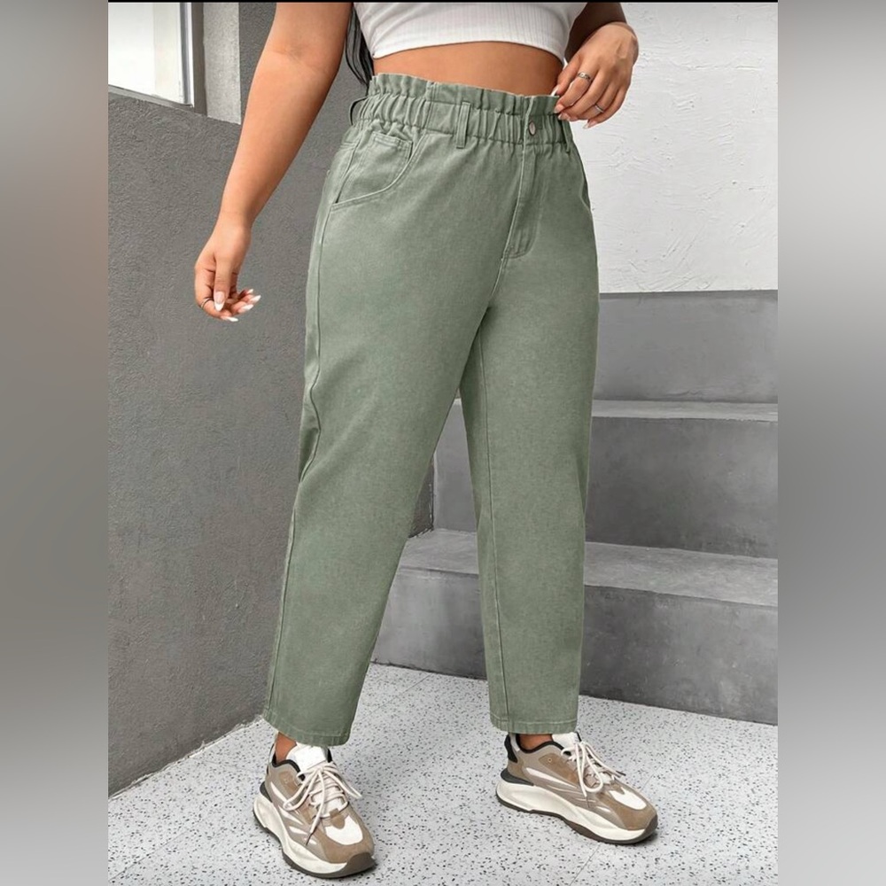 4. NEW: Women’s Plus Size Army Green Mom Fit High Waist Denim Jeans! Size 3XL.